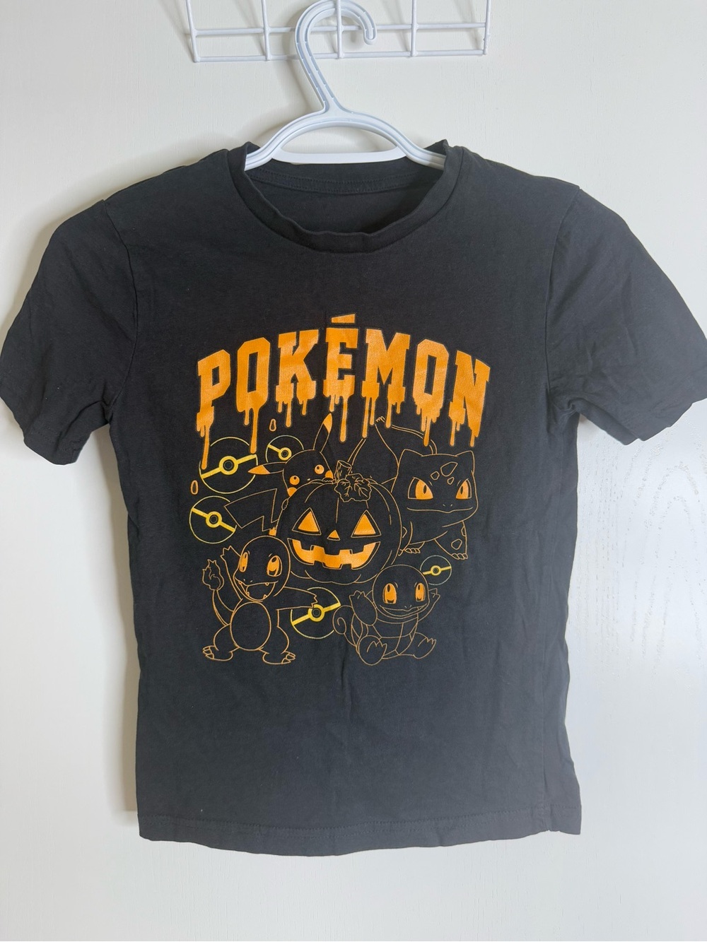 🔥2 for $10🔥Pokemon Black Halloween Graphic Tee - Orange Print Kids Medium